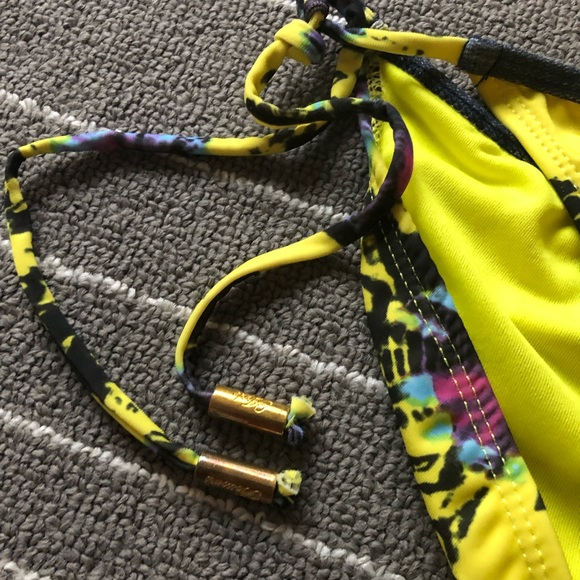 Yellow used bikini - Picture 6 of 8